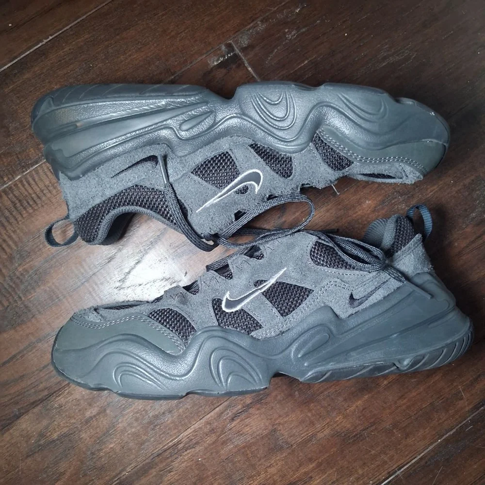 Nike Tech Hera Anthracite Suede Sneakers (DR9761-003)